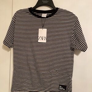Zara Black and White Striped Women’s Crew Neck Short Sleeve T Shirt, Size 11/12.